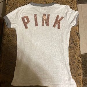 Pink Victoria Secret Women’s Bling V-neck Tee. Size XS.